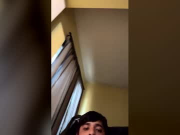 Kikitupapi1993 Chaturbate stream image from May 02, 2026