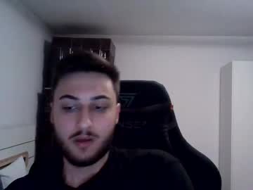 Kenan_10 Chaturbate stream image from May 03, 2026