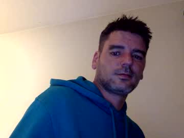 Hugoscop Chaturbate stream image from May 03, 2026