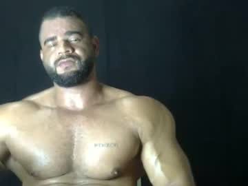 Powerdmuscle Chaturbate stream image from May 03, 2026
