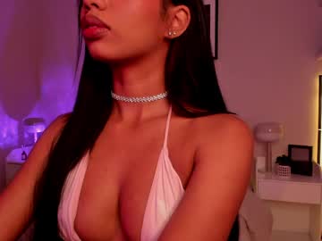 Gigi_Strawberry Chaturbate stream image from May 03, 2026