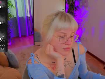 Me1roze Chaturbate stream image from May 03, 2026