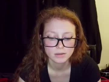 Poisonivyy95 Chaturbate stream image from May 03, 2026