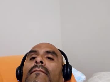 Razorvet Chaturbate stream image from May 03, 2026