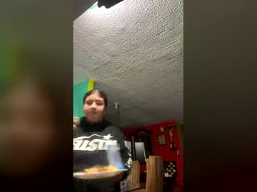 Ingrieth12 Chaturbate stream image from May 03, 2026