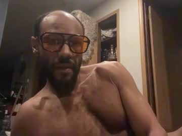 Globalmovement Chaturbate stream image from May 03, 2026