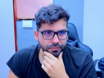 Geeklatin88 Chaturbate stream image from May 03, 2026