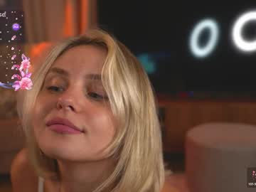 Lunea_Evienne_ Chaturbate stream image from May 03, 2026