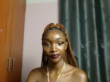 Royalnyra Chaturbate stream image from May 03, 2026