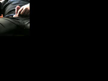 Luckygucki Chaturbate stream image from May 03, 2026
