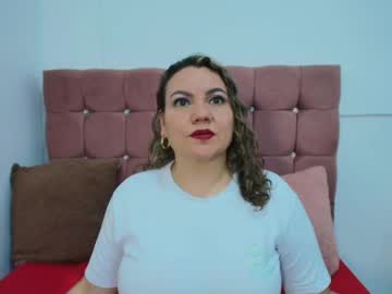Kerly_Mature42 Chaturbate stream image from May 03, 2026