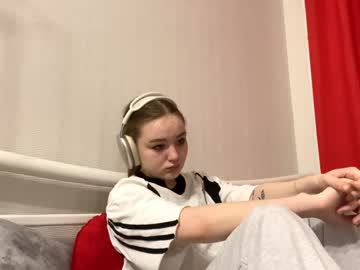 Brigidreever Chaturbate stream image from May 03, 2026