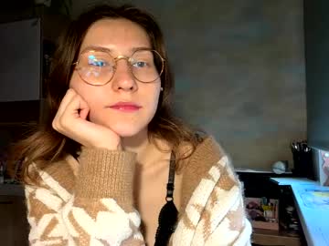 Renayreisdorf Chaturbate stream image from May 03, 2026