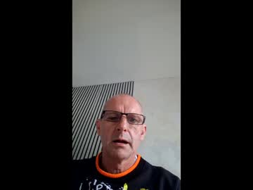 Gino070 Chaturbate stream image from May 03, 2026