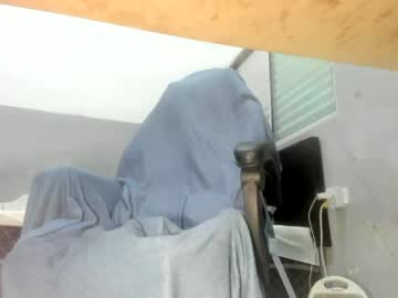 Maykalvess Chaturbate stream image from May 03, 2026