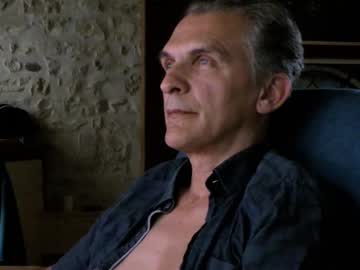 Globulerouge Chaturbate stream image from May 03, 2026