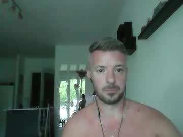 Minka28 Chaturbate stream image from May 03, 2026
