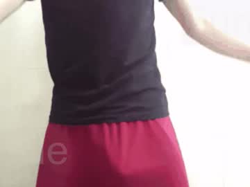 Eunile Chaturbate stream image from May 03, 2026