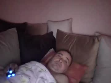 Winston1982q Chaturbate stream image from May 03, 2026