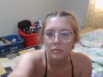 Kayleekakesnslim Chaturbate stream image from May 03, 2026