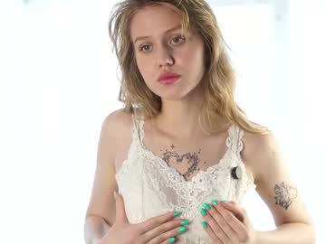 Evvr Chaturbate stream image from May 04, 2026