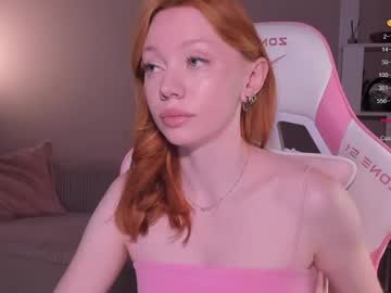 Honeyautumn Chaturbate stream image from May 04, 2026