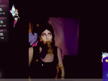 Hotginger666 Chaturbate stream image from May 04, 2026
