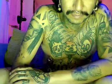 Perlasnegras Chaturbate stream image from May 04, 2026
