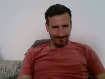 Iyoperro Chaturbate stream image from May 04, 2026