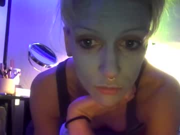 Tinylilgemini Chaturbate stream image from May 04, 2026