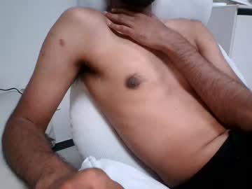 Watchmewatchyou1901 Chaturbate stream image from May 04, 2026