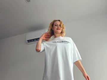 Natishaelliston Chaturbate stream image from May 04, 2026