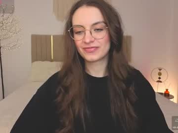 Bellavibee Chaturbate stream image from May 04, 2026