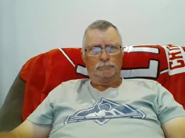 Hot4tightholes Chaturbate stream image from May 04, 2026