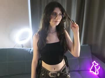 Scarletsweettt Chaturbate stream image from May 04, 2026