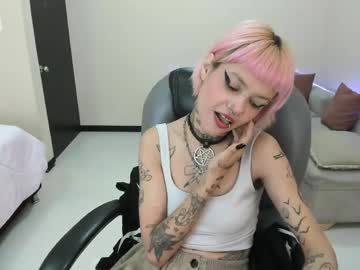 Bela_Craxkerr Chaturbate stream image from May 04, 2026