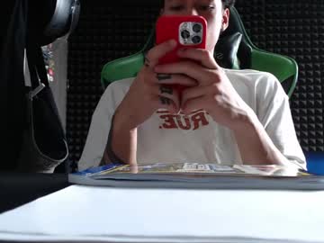 Gymbro42 Chaturbate stream image from May 04, 2026