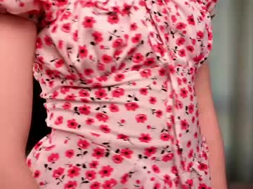 Lia_Lure Chaturbate stream image from May 04, 2026