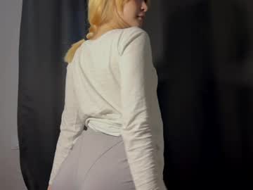 Daratiffee Chaturbate stream image from May 04, 2026