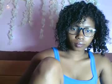 Asmiraa Chaturbate stream image from May 04, 2026