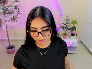 Naomi_Aniston Chaturbate stream image from May 04, 2026