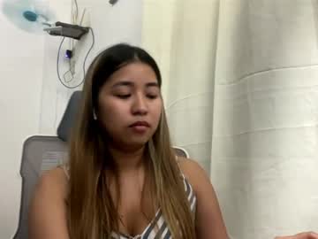 Shenikamungia Chaturbate stream image from May 04, 2026