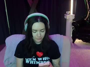 Mistressjuniper Chaturbate stream image from May 04, 2026