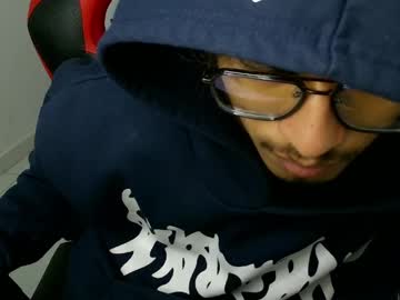 Blackfox_Desire Chaturbate stream image from May 04, 2026