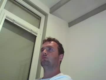 Warr111 Chaturbate stream image from May 04, 2026