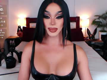 Jenifers_Body Chaturbate stream image from May 04, 2026