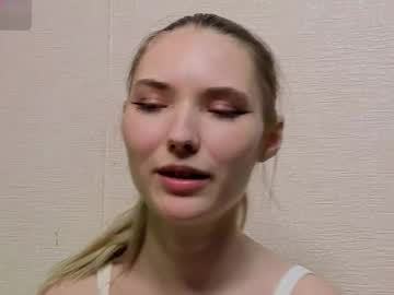 _Kikiclark_ Chaturbate stream image from May 04, 2026