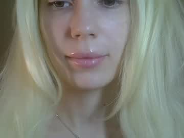 Viravrema Chaturbate stream image from May 04, 2026