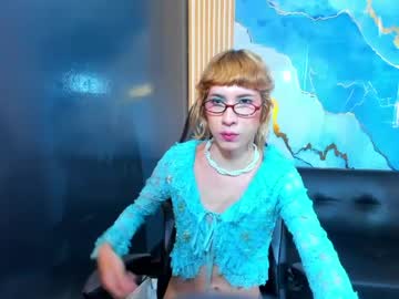 Vivienne_Hadid Chaturbate stream image from May 04, 2026