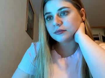 Elidiaguariglia Chaturbate stream image from May 04, 2026